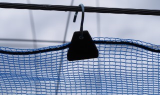 天空のピオーネ農園防風ネット